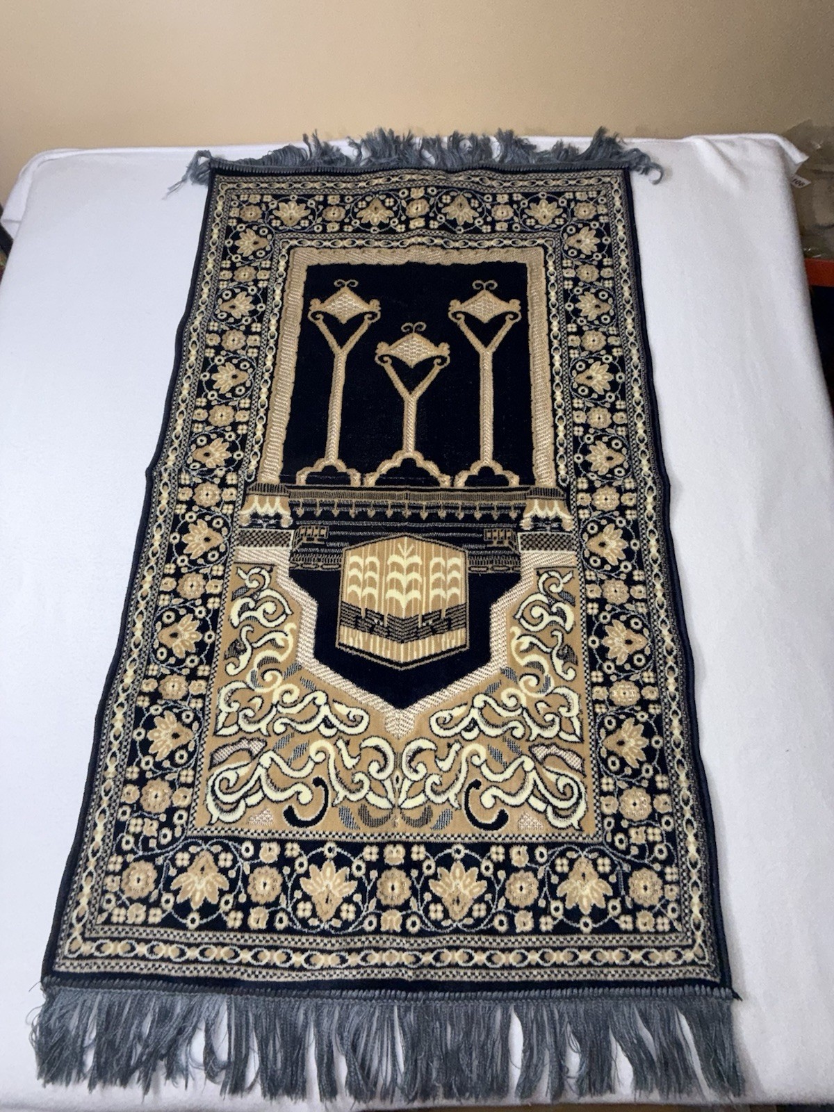 Jabaseh Prayer Rug Blue & Gold
