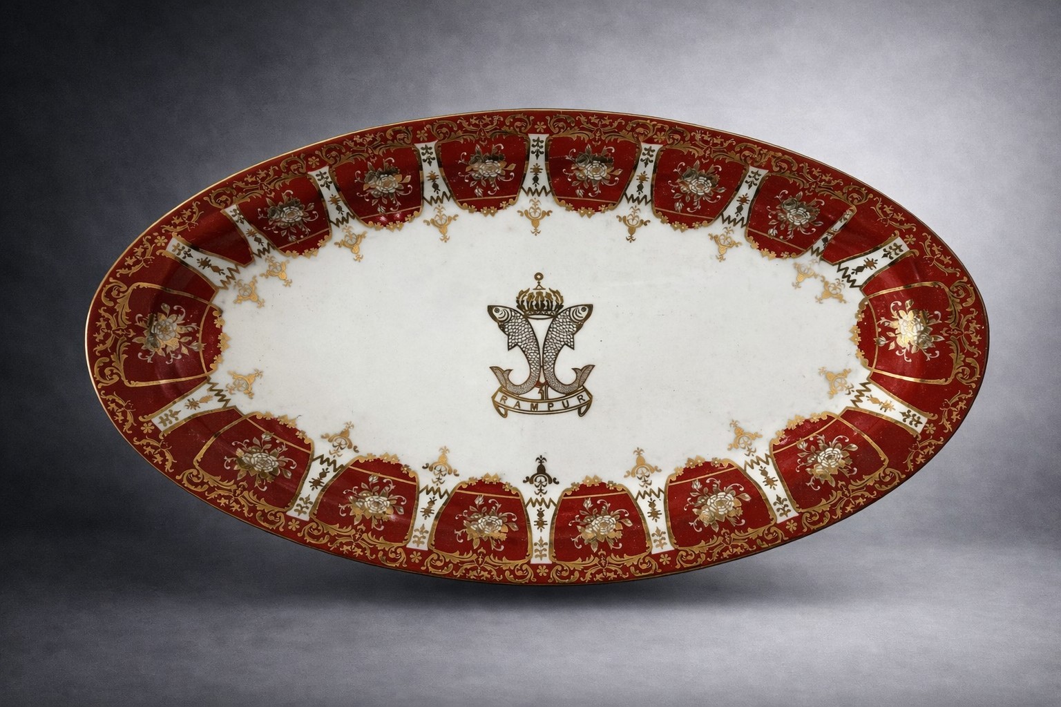 Oval Royal Plate Of Rampur Nawab Hamid Ali Khan Commemorative Mappin & Webb,