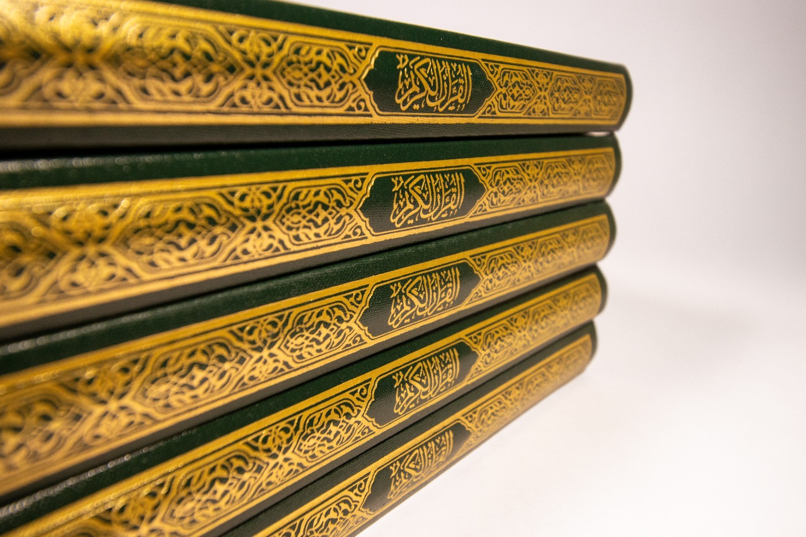 Pack of 5 AL-Quran Uthmani Script Arabic Only Hafs 15 Lines Hardback Mushaf