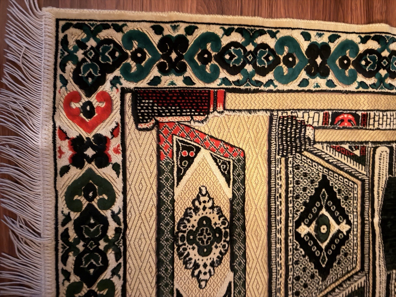 Islamic Prayer Rug with Fringe, Mosque Arch Design, Green Red Black