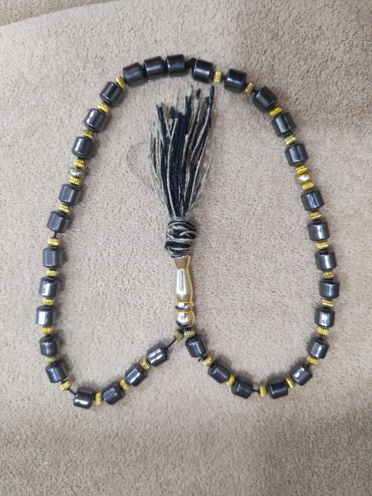 ​Luxury Metallic Hematite Rosary – 33 Beads Islamic Misbaha – Handcrafted Prayer