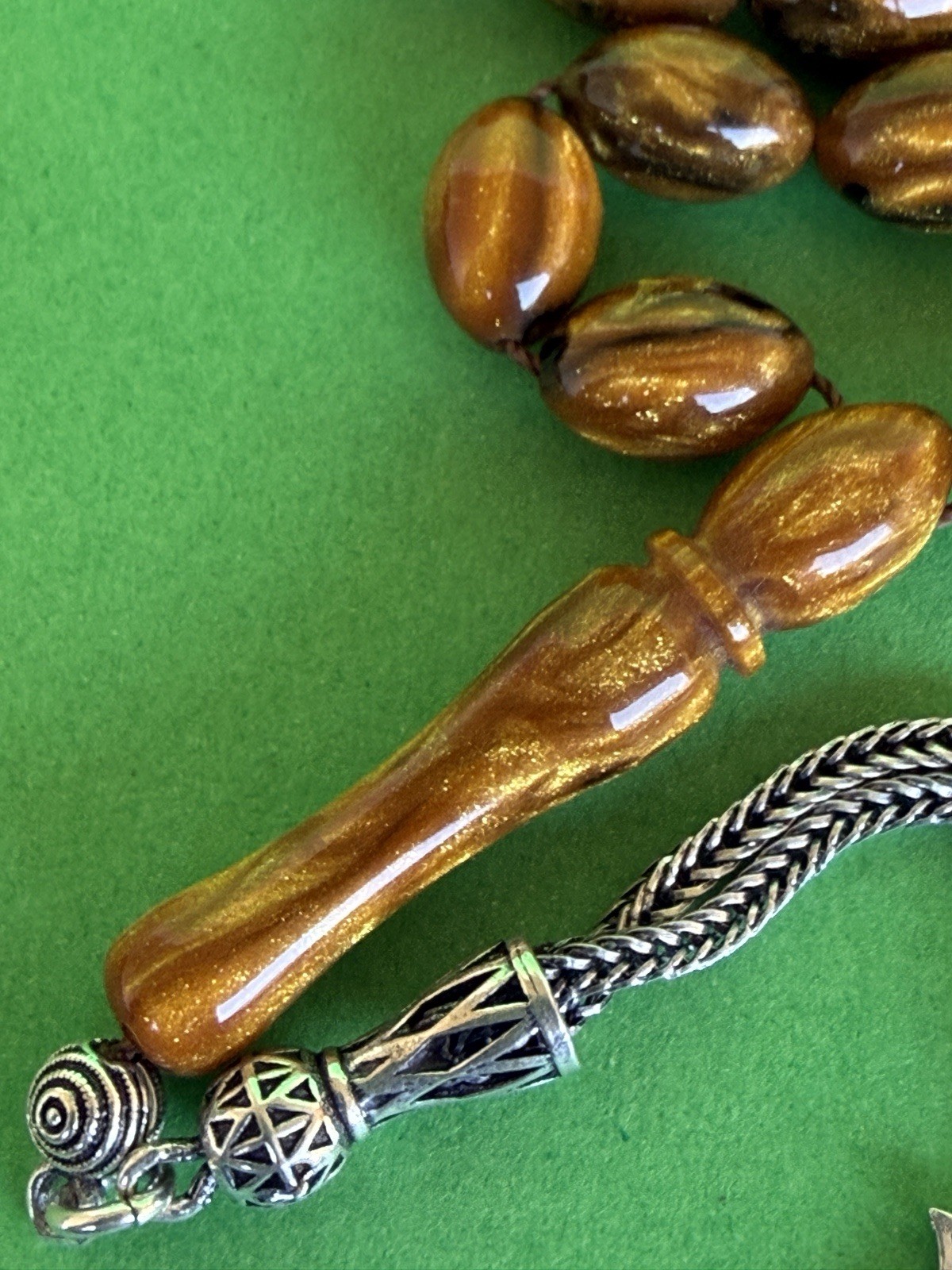 Unique Stardust Green Black bakelite Faturay Worry prayer 33 beads 33 grams R10