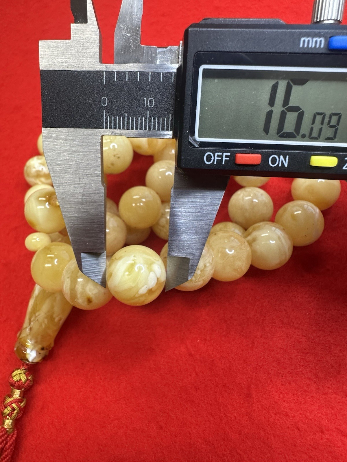 Certified Kiliangradi Natural Baltic Amber Stone -139.2 Grams- 54 Beads 16mm