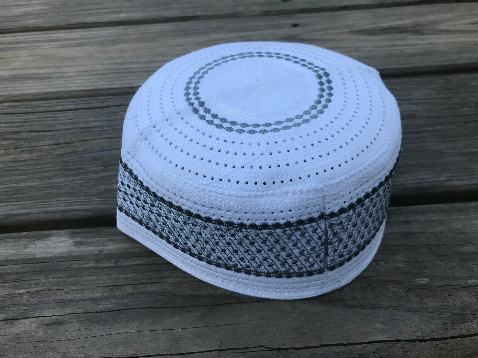 Pray Hat White/Gray Embroidery Islamic Prayer Cap Topi Traditional Hats Size S
