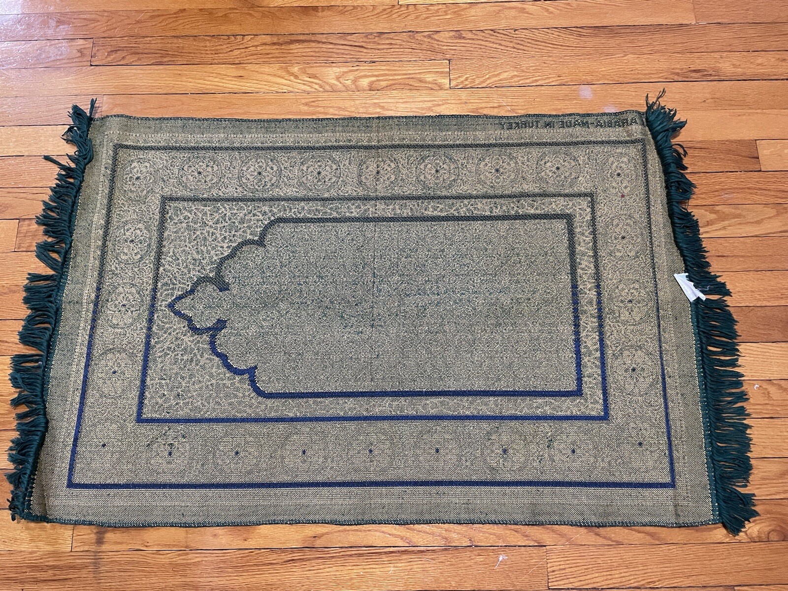 Turkish Islamic Thin Woven Embroidered Floral Rose Prayer Mat – Green Vtg