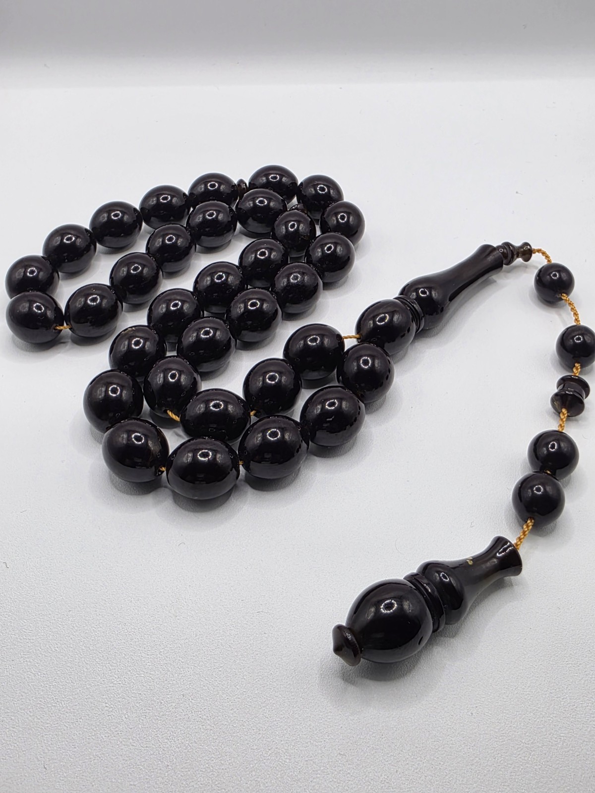 MISBAHA Mesk Sandalos 33 BEADS, 15×13mm مسباح مسبحة سندلس مسكي اسود شفاف