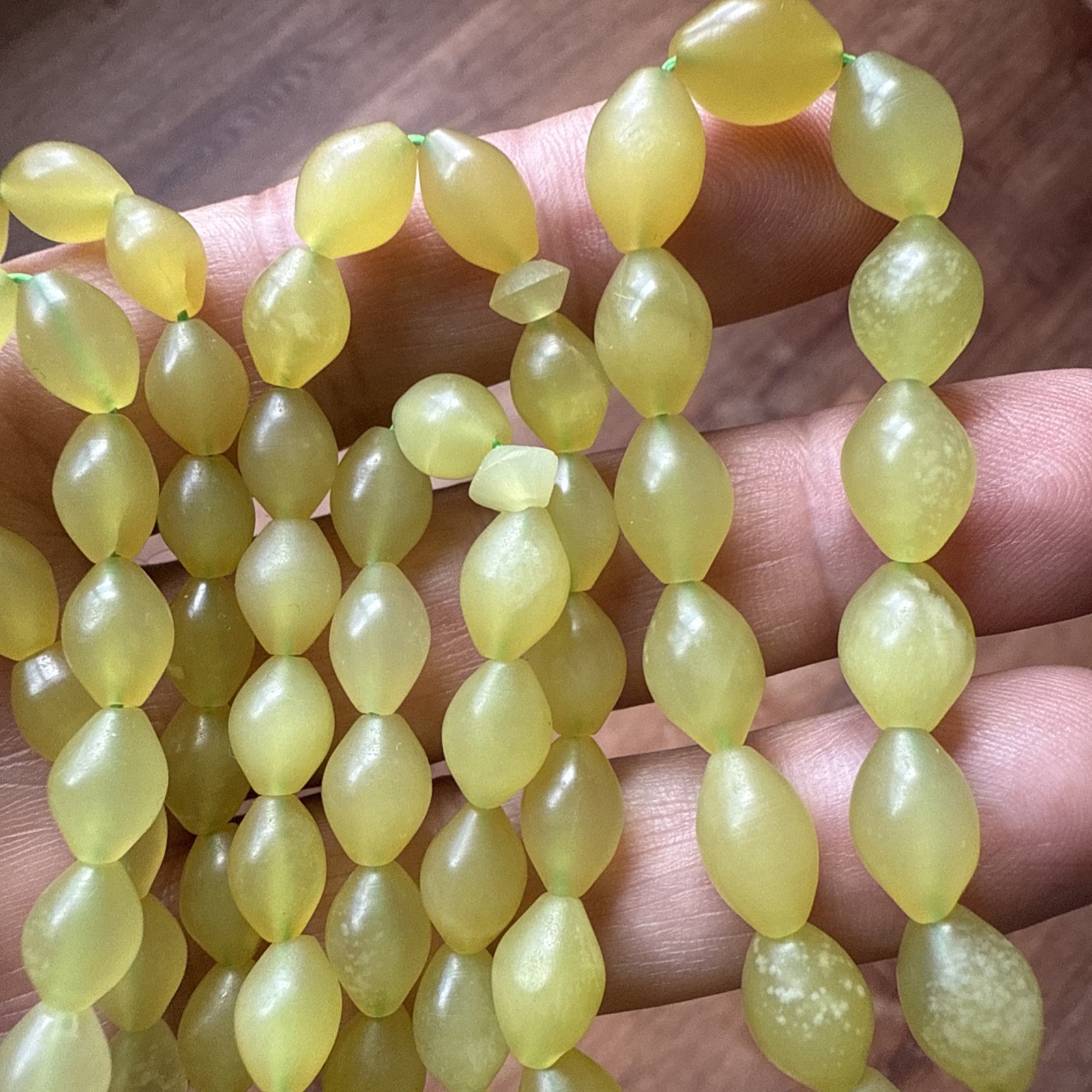 RARE GREEN 100 BEADS حبات المسبحة GENUINE SHAH MAGHSOUD 57cm شاه مقصود تسبيح