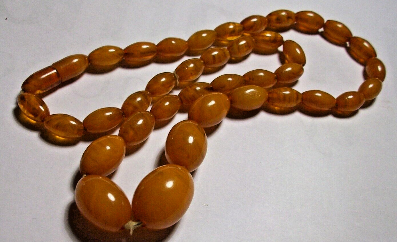 AMBER BAKELITE YELLOW/BROWN TRANSLUCENT VEINED OVAL GRADUATED BEADS NECKLACE
