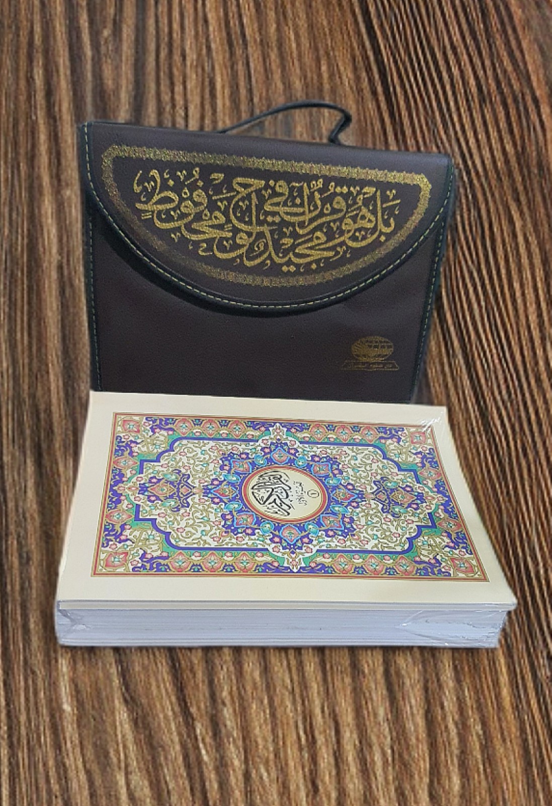 Holy Quran Complete 30 Para (30 Juz) 17×24 cm with Leather Protective Case
