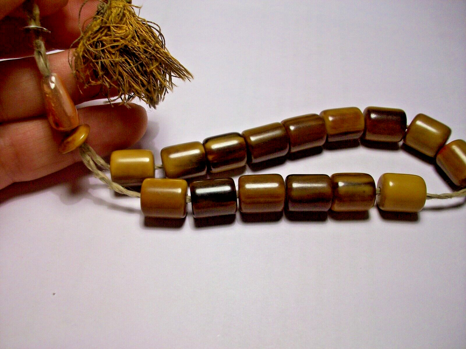 AMBER BAKELITE BROWN VEINED PRAYER BEADS 15+1 BARREL BEADS AGATHE IMAME 30 GRAMS