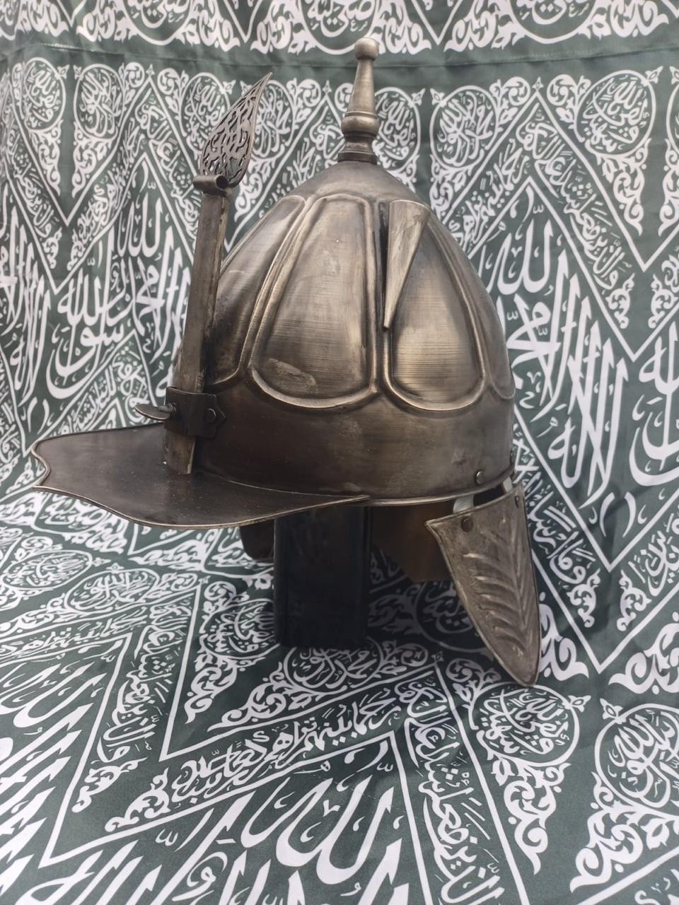 Handcrafted Historic Helmet of Prophet Muhammad ﷺ – Authentic Islamic Armor