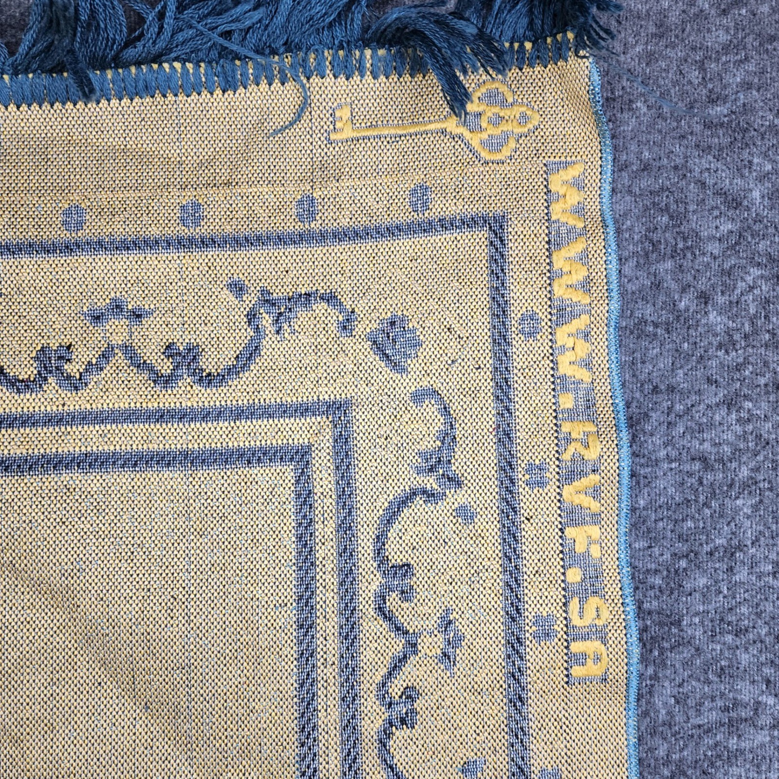 Riyadh Velvet Prayer Rug Musallah 41×27 Blue Gold Kaaba Motif Saudi Arabia