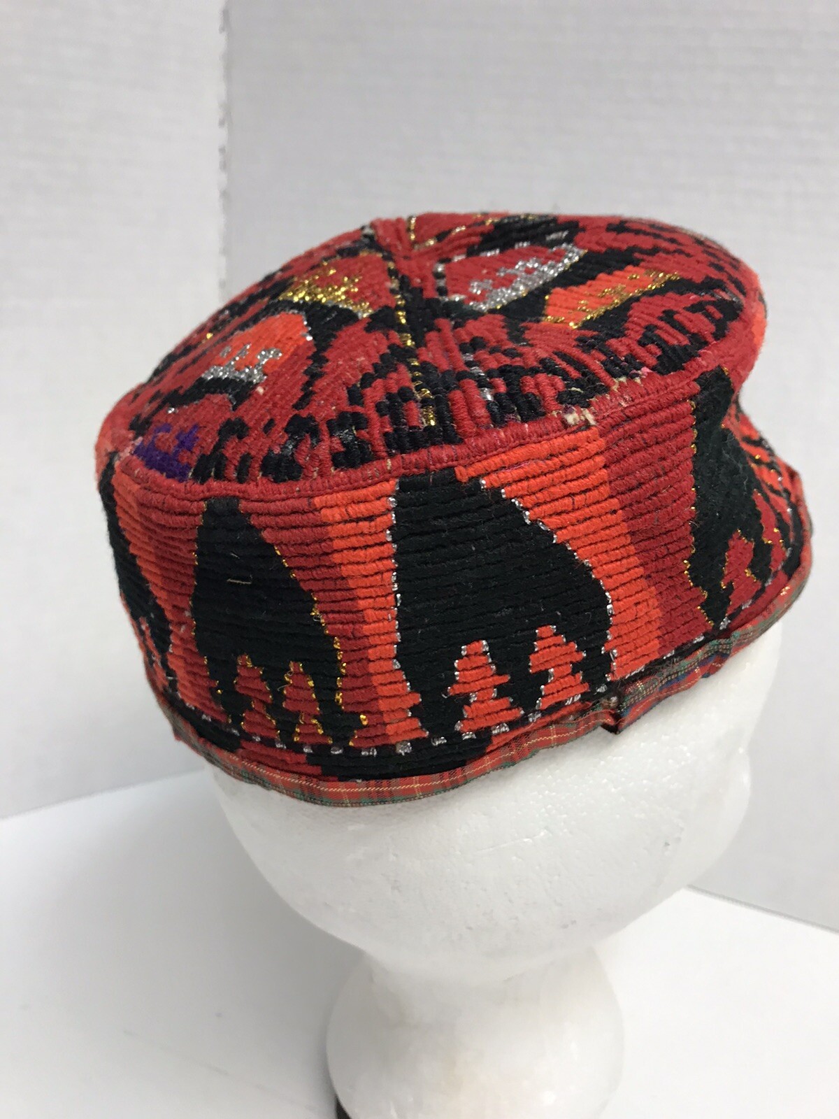 VINTAGE ASIAN ISLAMIC HAND EMBROIDERED VELVET TUBETEIKA ADULT S-M HAT