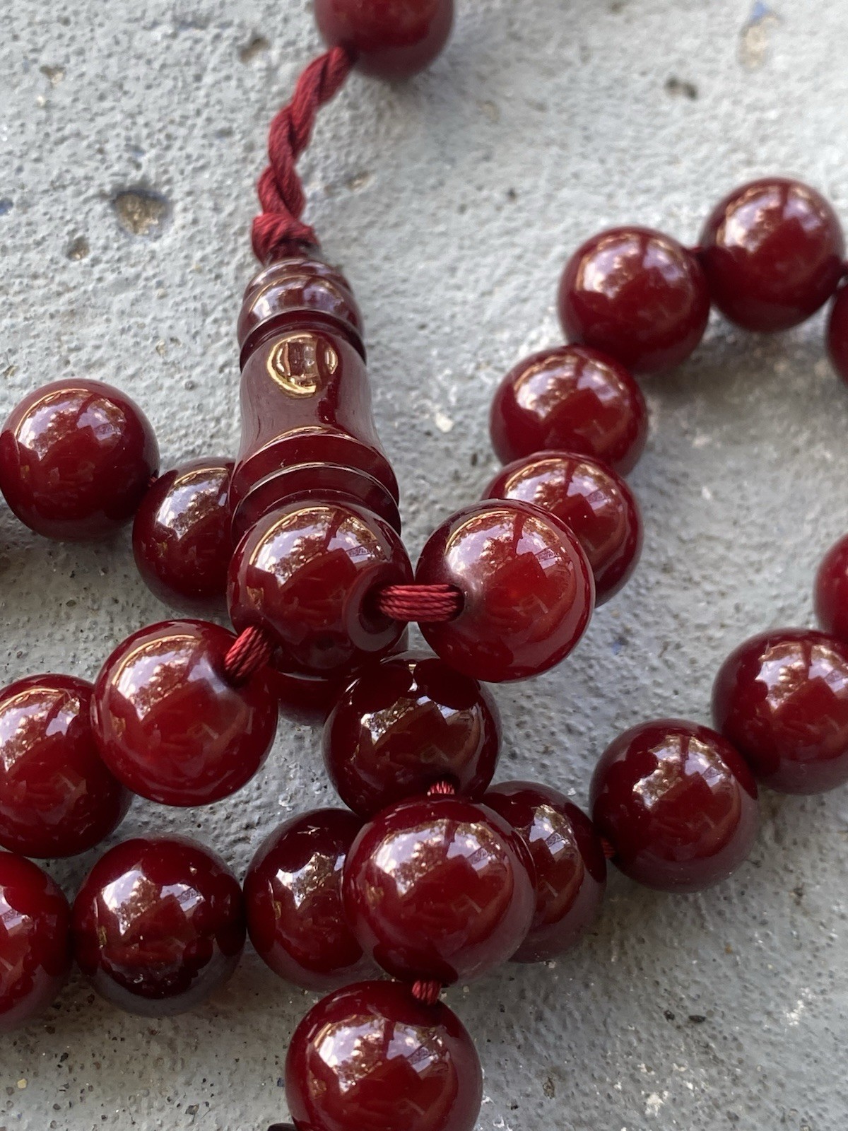 tradition Cherry Amber Faturan Bakelite Corba Rosary تقليد الكوربا المراوح