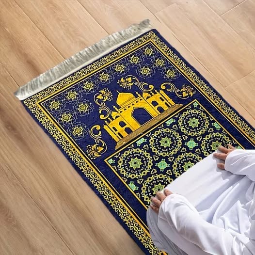 Blue Muslim Prayer Mat with with Gold Fringe 38 x 18 inch Portable Prayer Rug