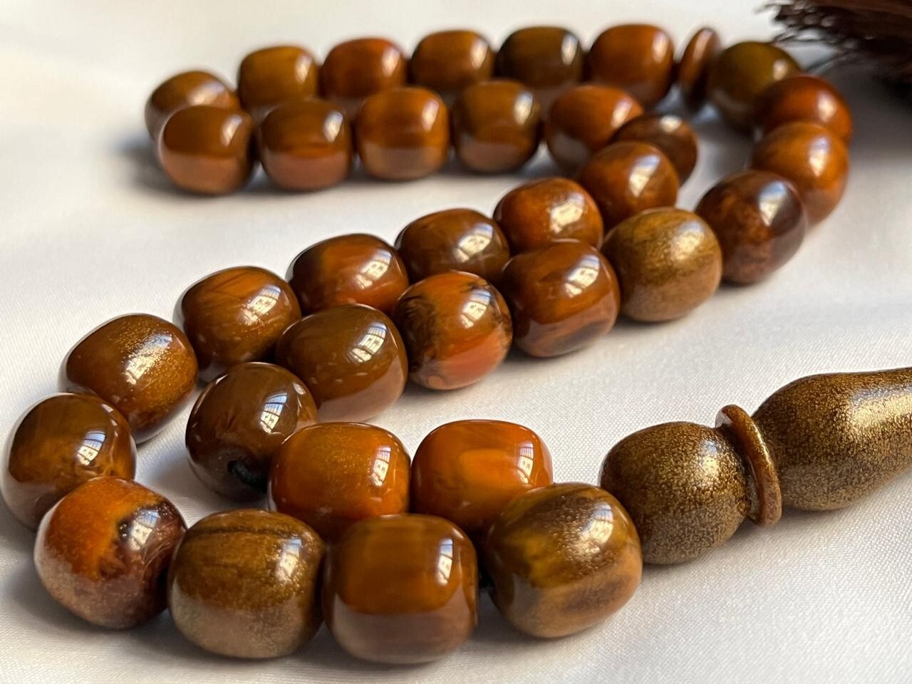 Genuine Old Germany Cherry Amber Rosary 33 سبحة مسكي الماني عكروكي منجمة نوادر
