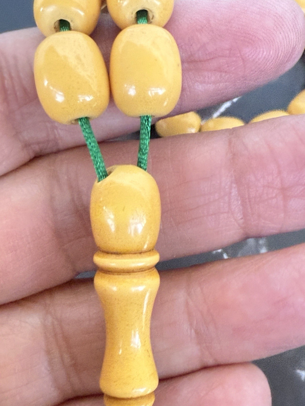 Antique Ottoman Yellow Amber bakelite islamic Worry prayer 33 beads 41 Grams