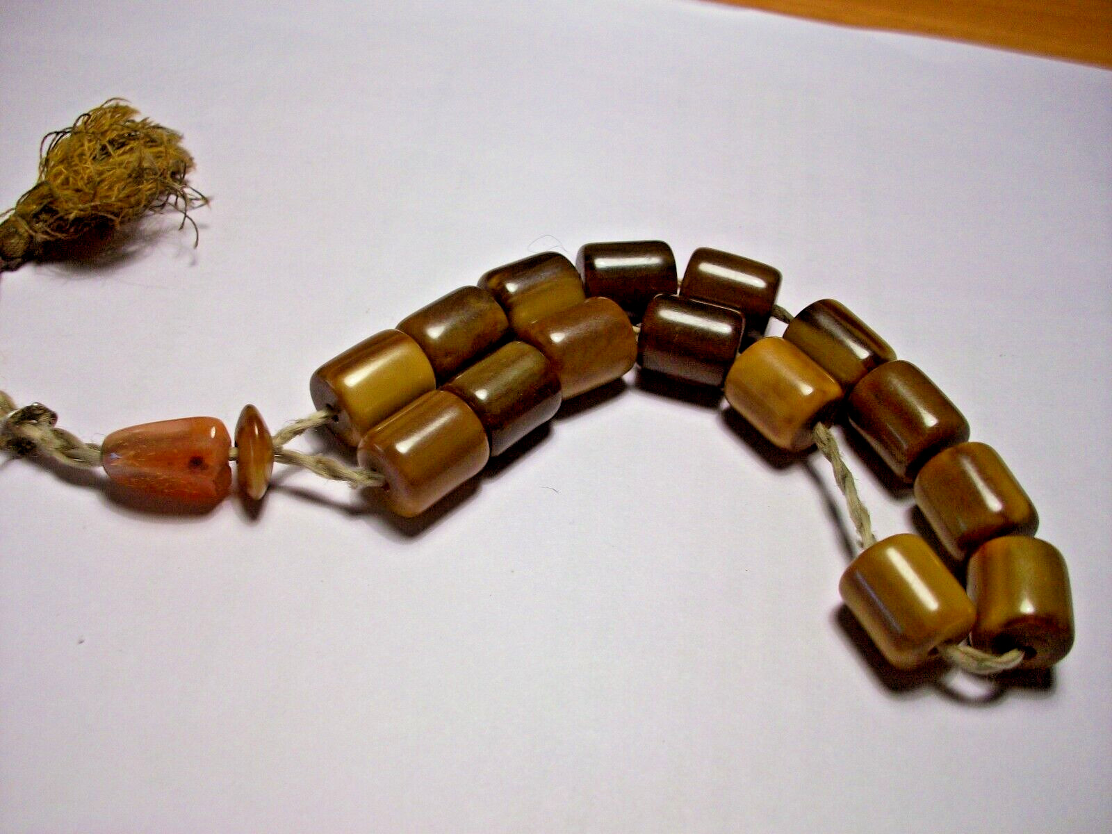 AMBER BAKELITE BROWN VEINED PRAYER BEADS 15+1 BARREL BEADS AGATHE IMAME 30 GRAMS