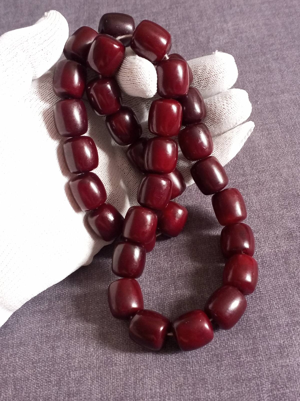 141g Antique Bakelite/Faturan prayer beads ripe cherry color – Islamic style