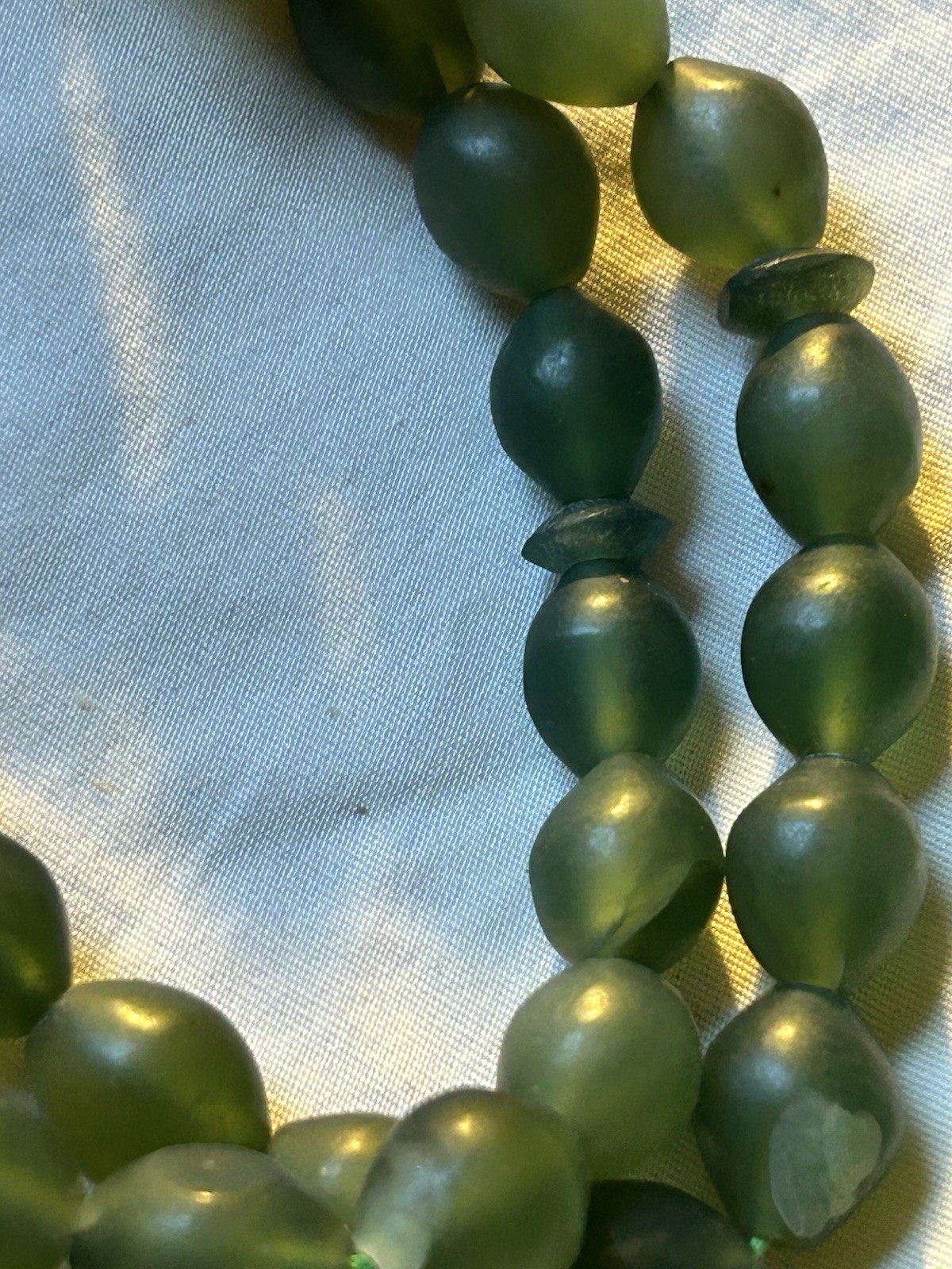 MAGNIFICENT ISLAMIC SHAH MAGHSOUD 99 GRADUATED LARGE GREEN PRAYER BEADS 15O GR