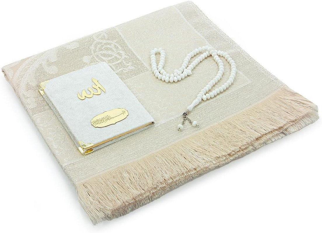 Ihvan Online Taffeta Fabric Muslim Prayer Rug, Velvet Covered Yaseen Surah Pocke