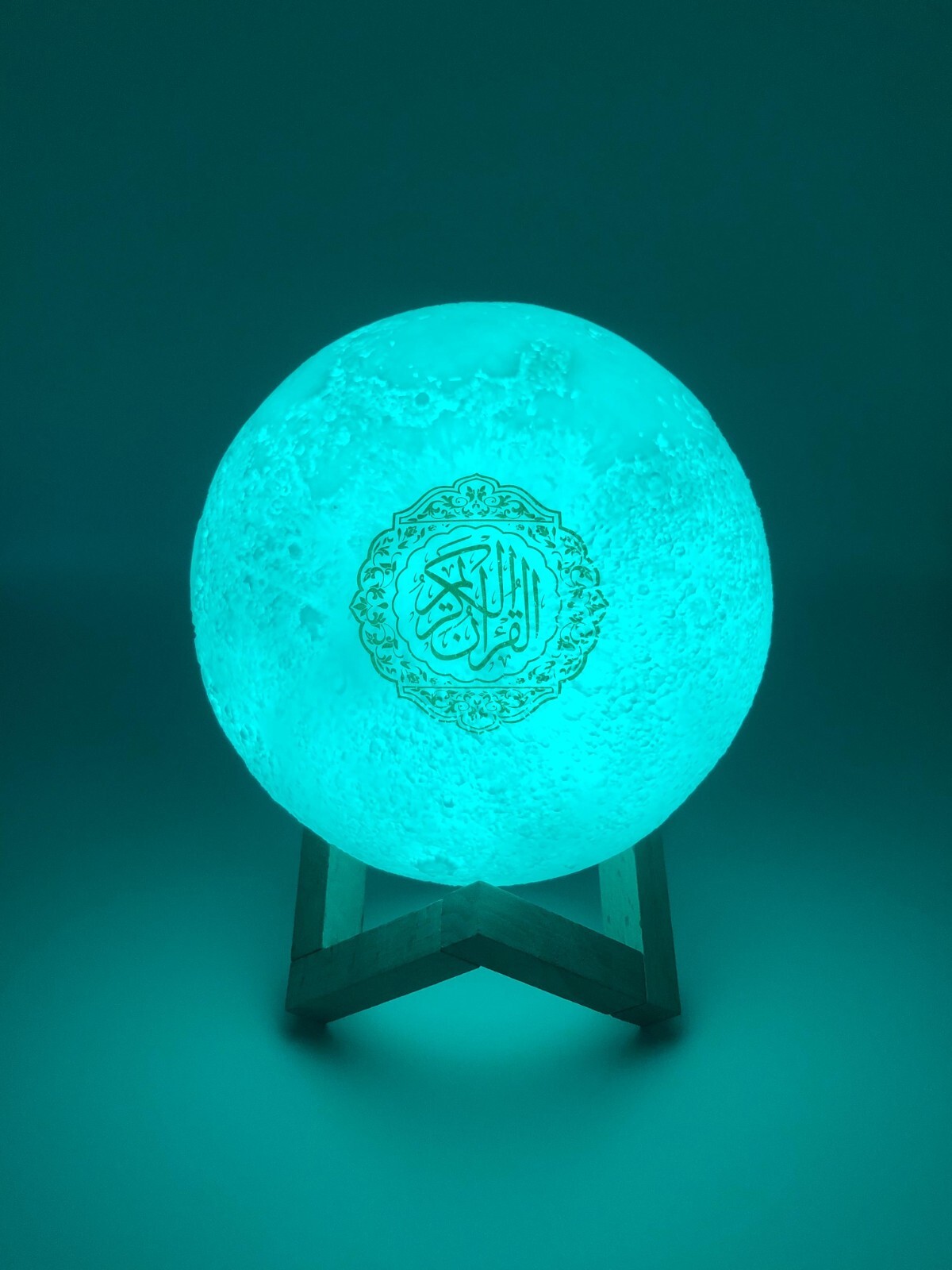 Moon Quran Speaker w/ Remote, includes 18 Reciters, 25 Translations, & Bluetooth