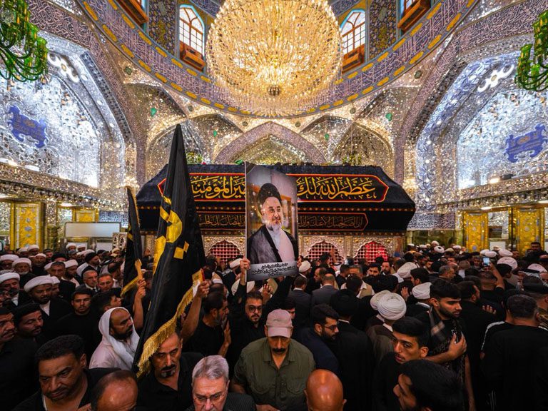 حرم مقدس امیرالمؤمنینؑ میں ممتاز عالم دین کی تشییع جنازہ