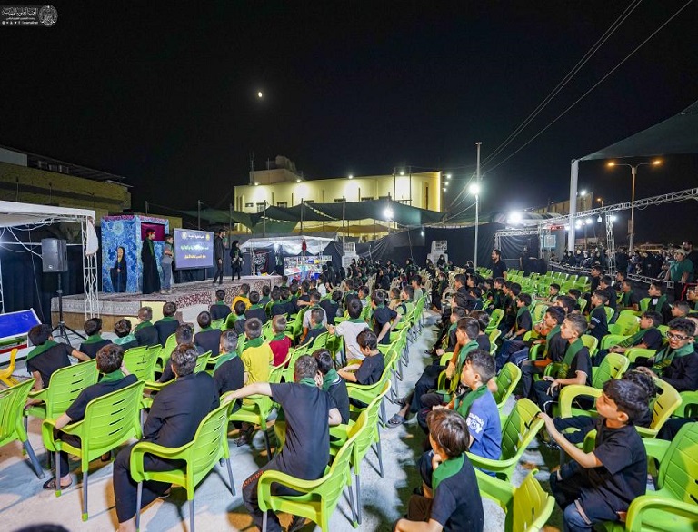 اربعین پیدل مارچ کے موقع پر حرم مقدس امیرالمؤمنین علیہ‌السلام کے موکب میں بچوں کے لیے خصوصی تعلیمی پروگرام کا انعقاد