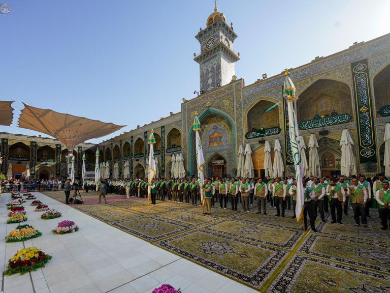 حرم مقدس امیرالمؤمنین علیہ السلام میں خدامِ علوی کی جانب سے جشن میلاد النبی و امام صادقؑ کا شاندار انعقاد