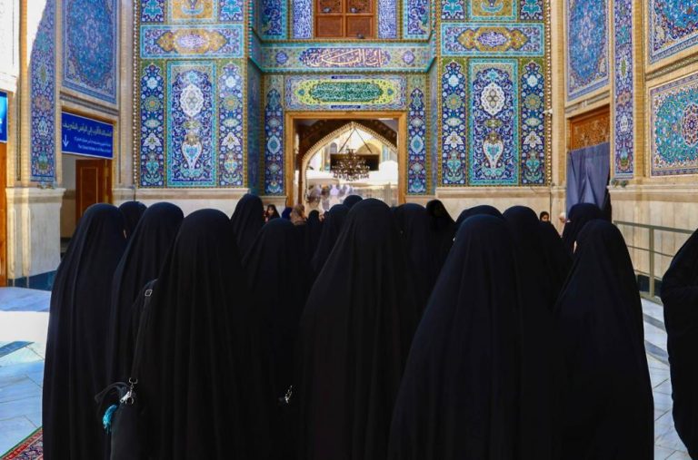 حرم مقدس امیرالمؤمنین علیہ‌السلام کی جانب سے 25 خاتون مبلغات کی میزبانی