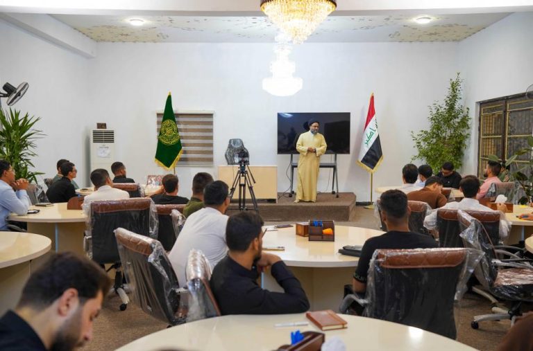 حرم مقدس امیرالمؤمنین علیہ‌السلام کی جانب سے ممتاز نوجوانوں کے لیے خصوصی تربیتی کورس