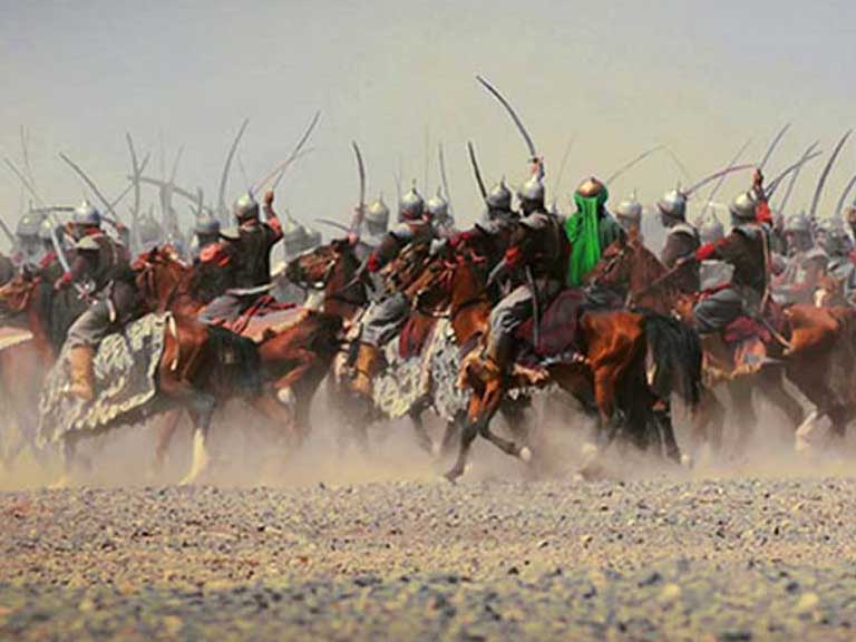 پچیس سال کی عمر میں امیرالمؤمنین علیہ‌السلام غزوۂ بدر میں پرچم دارِ سپاہِ اسلام