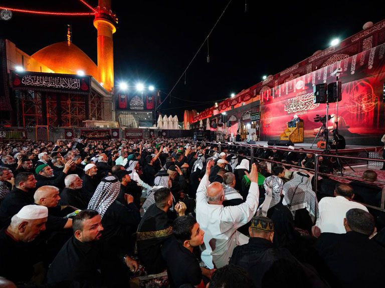 سامراء میں امام حسن عسکریؑ کی شبِ شہادت میں عزاداروں کا روح پرور اجتماع