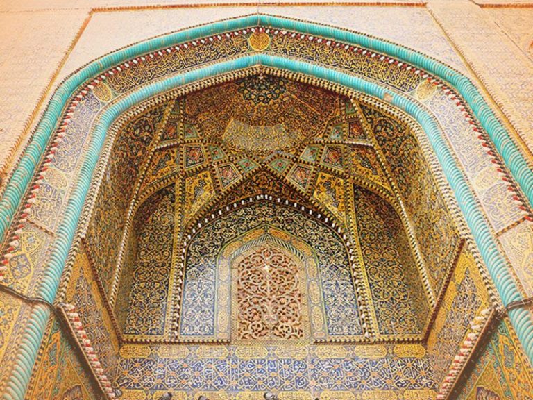 حرم امام علی کا ایوان علماء