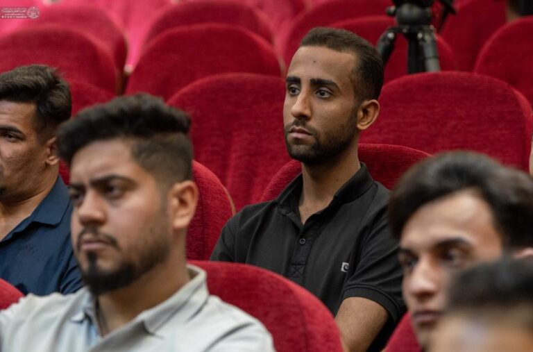 ۹