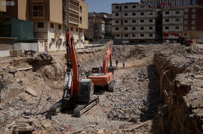 صحن حضرت ام‌البنین