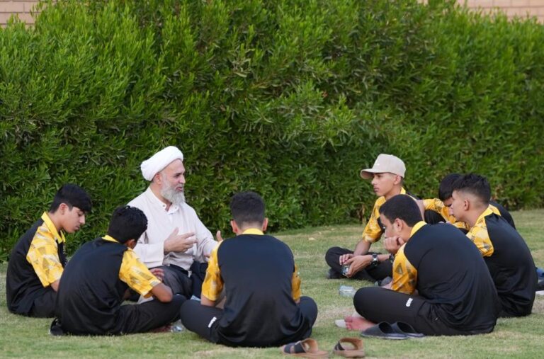 علوی نوجوان
